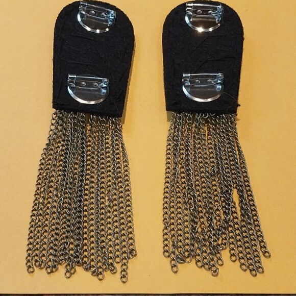 Unisex Pair of Epaulettes for your "Steampunk Vibe that is so fashionable now. - Picture 3 of 6